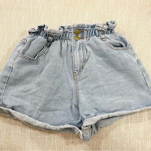 Princess Polly Stretchy Waist Paperbag Shorts Size 4